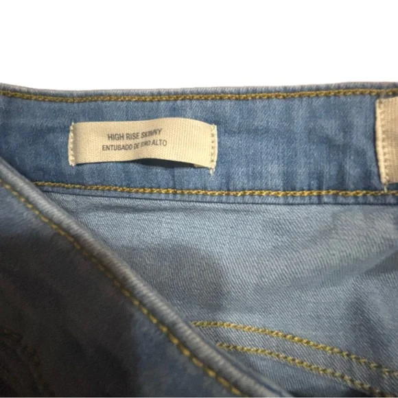 Universal Thread High Rise Skinny Jeans Light Blue Faded Women’s 6/28 Long - Picture 15 of 16